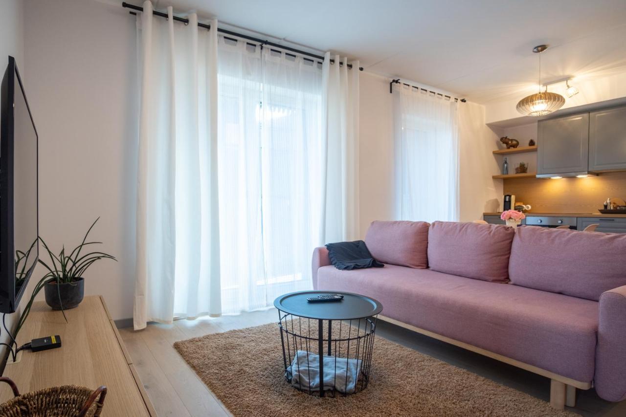 Dream Stay - Brand New Apartment With Balcony & Free Parking Tallinn Bagian luar foto