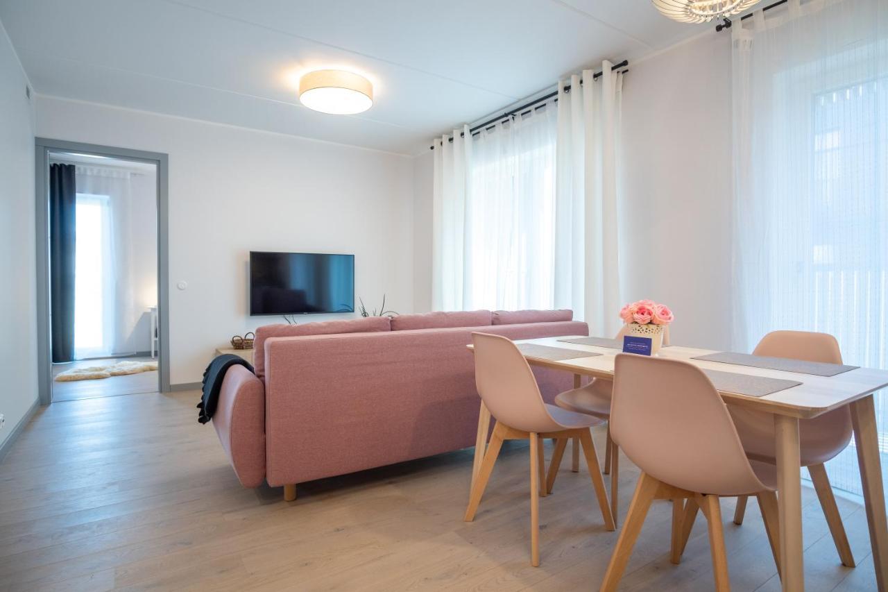 Dream Stay - Brand New Apartment With Balcony & Free Parking Tallinn Bagian luar foto