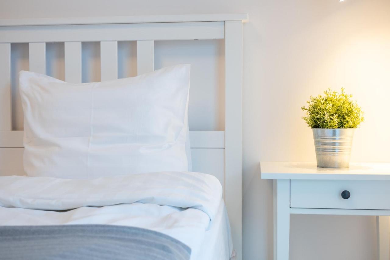 Dream Stay - Brand New Apartment With Balcony & Free Parking Tallinn Bagian luar foto